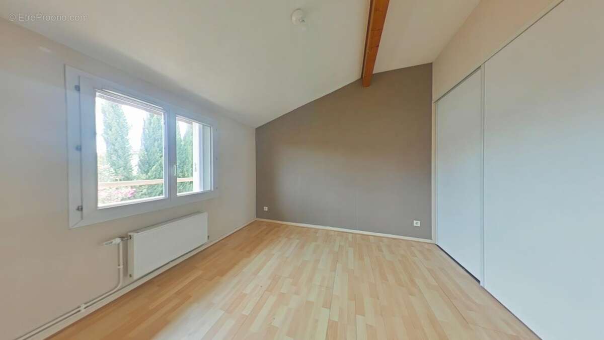 Maison 81 m² à Villeneuve-Tolosane  - photo 4