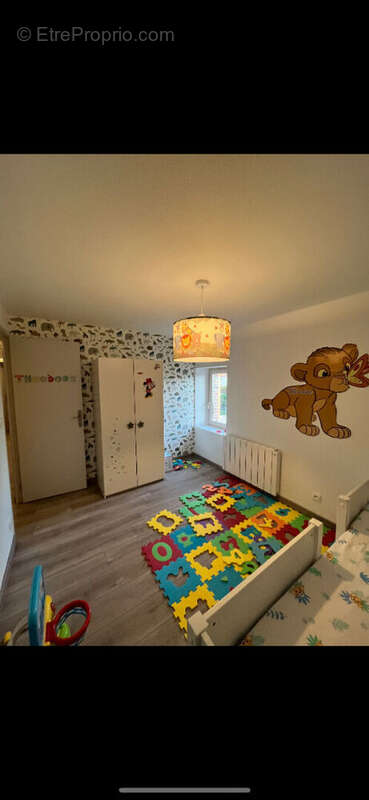 Maison à FLEURY-LA-VALLEE