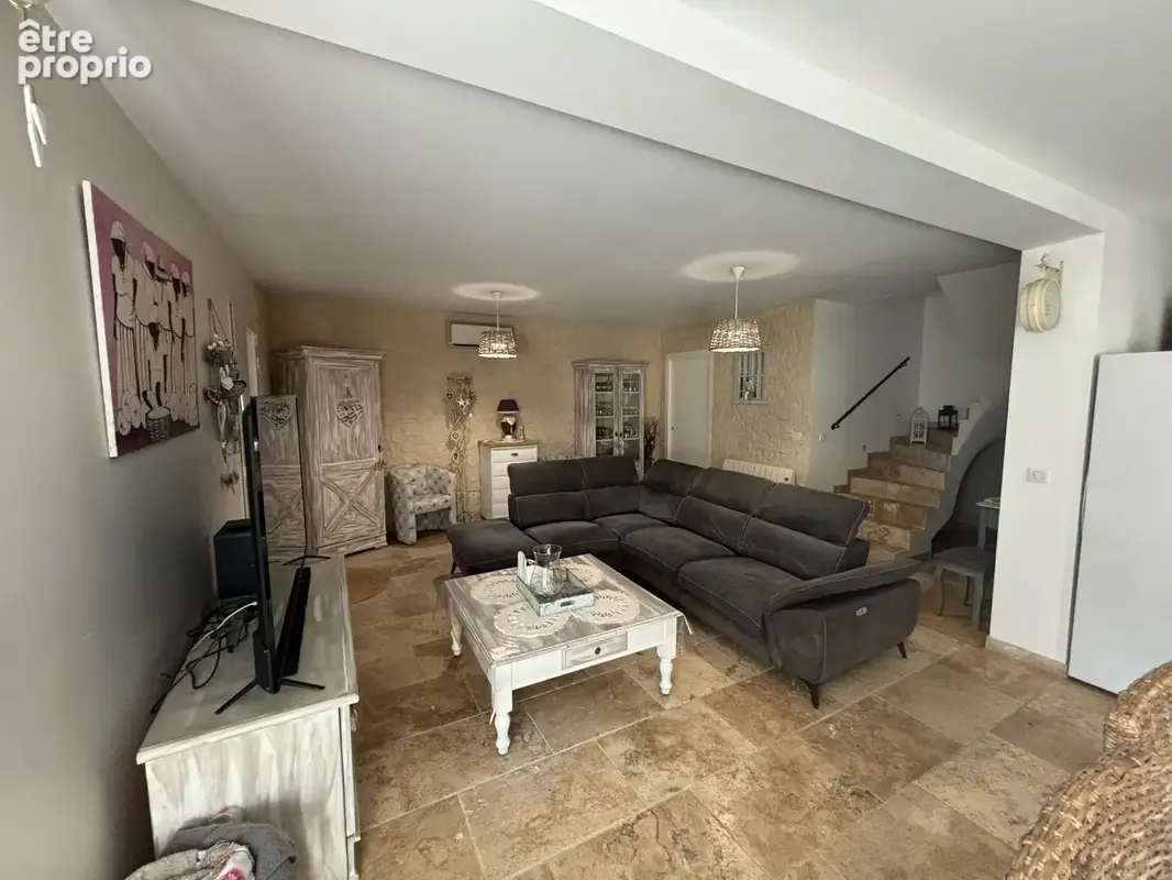 Maison de 120m2 avec Piscine en bordure de Tresques - photo 9