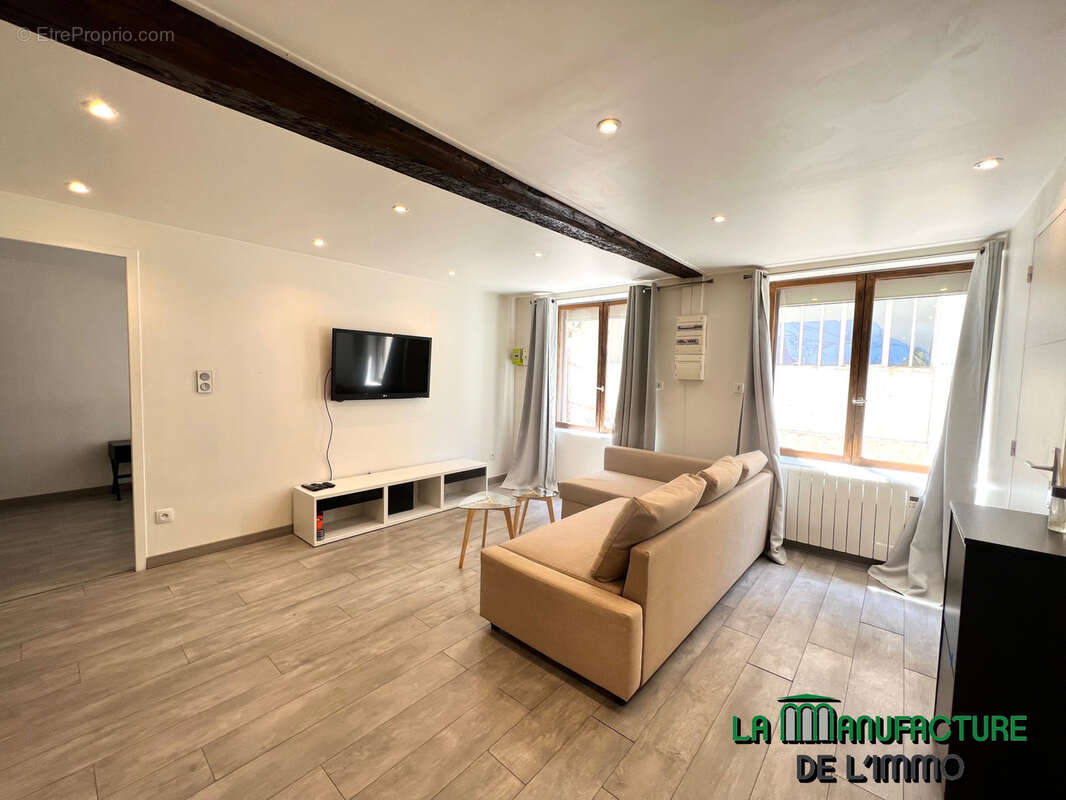 Appartement à SAINT-ETIENNE