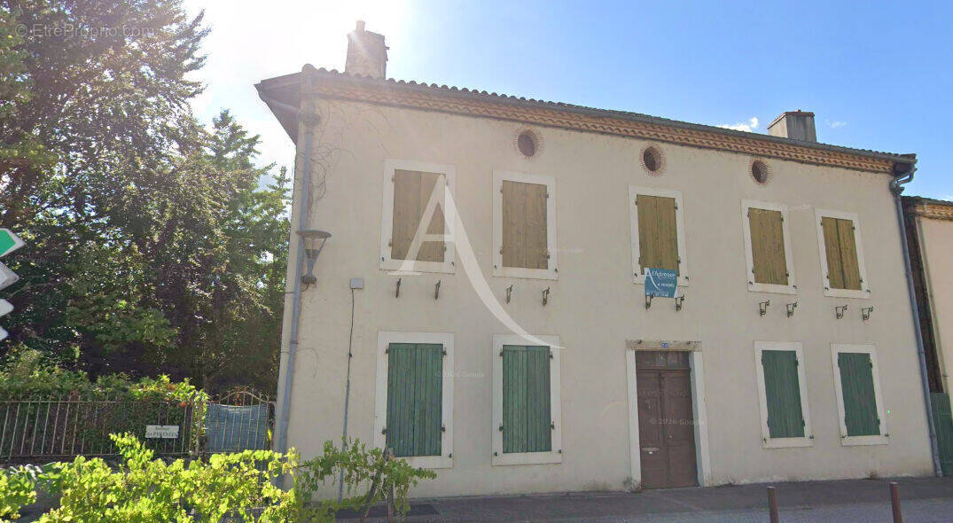 Maison à VILLENEUVE-DE-MARSAN