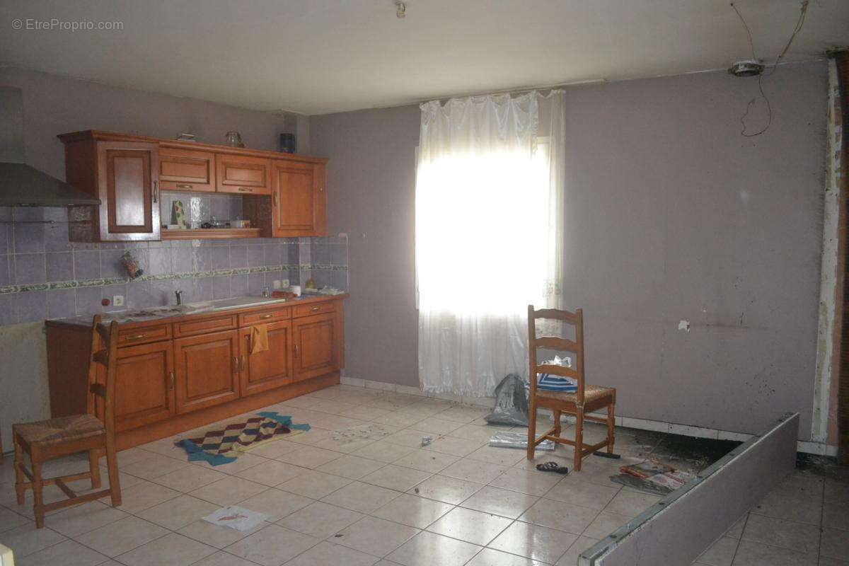 Maison à BUSSIERE-GALANT