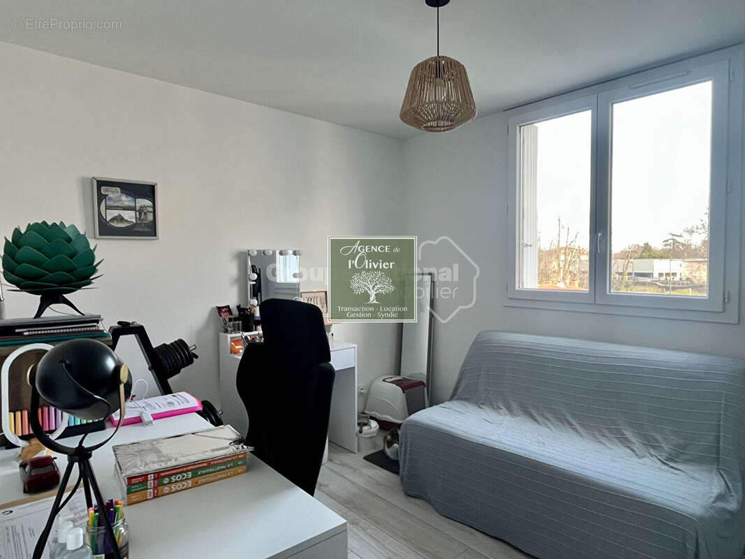 ARLES. Appartement en parfait état - photo 6