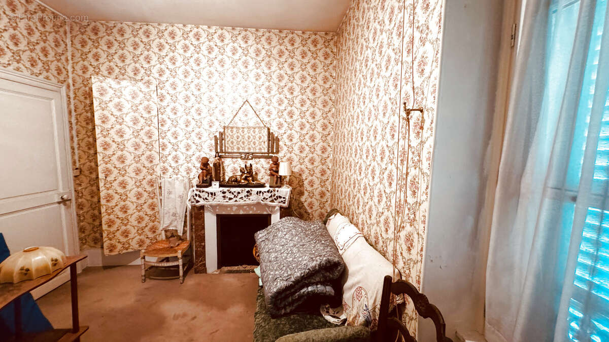 Maison à AVALLON