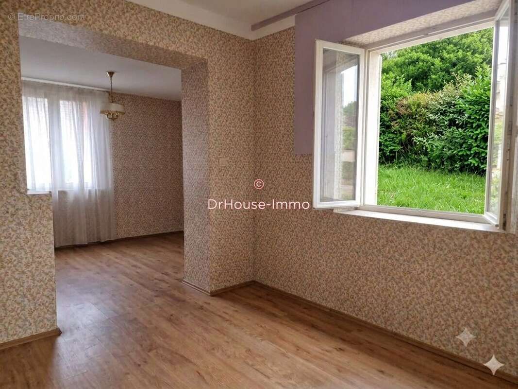 Maison 140 m² à Luc-La-Primaube  - photo 10