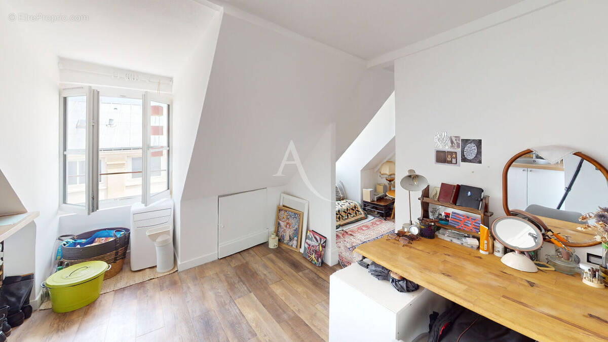 Appartement à PARIS-11E
