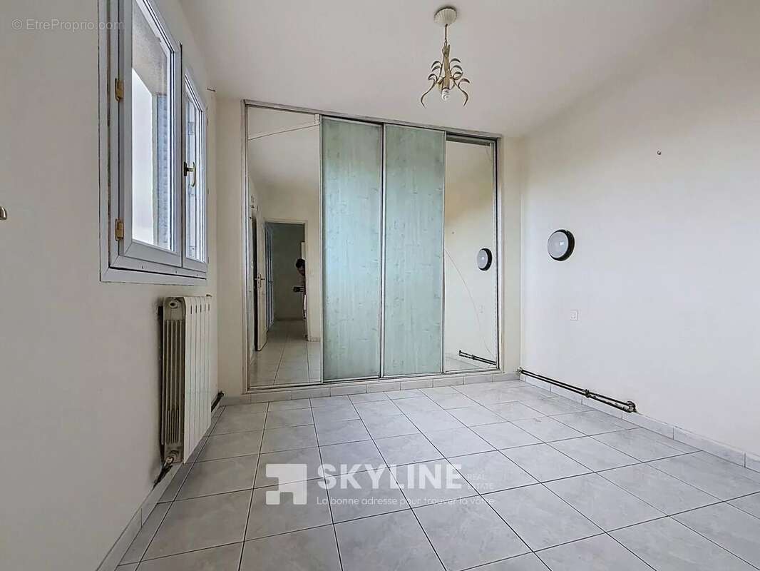 Appartement à MARSEILLE-14E