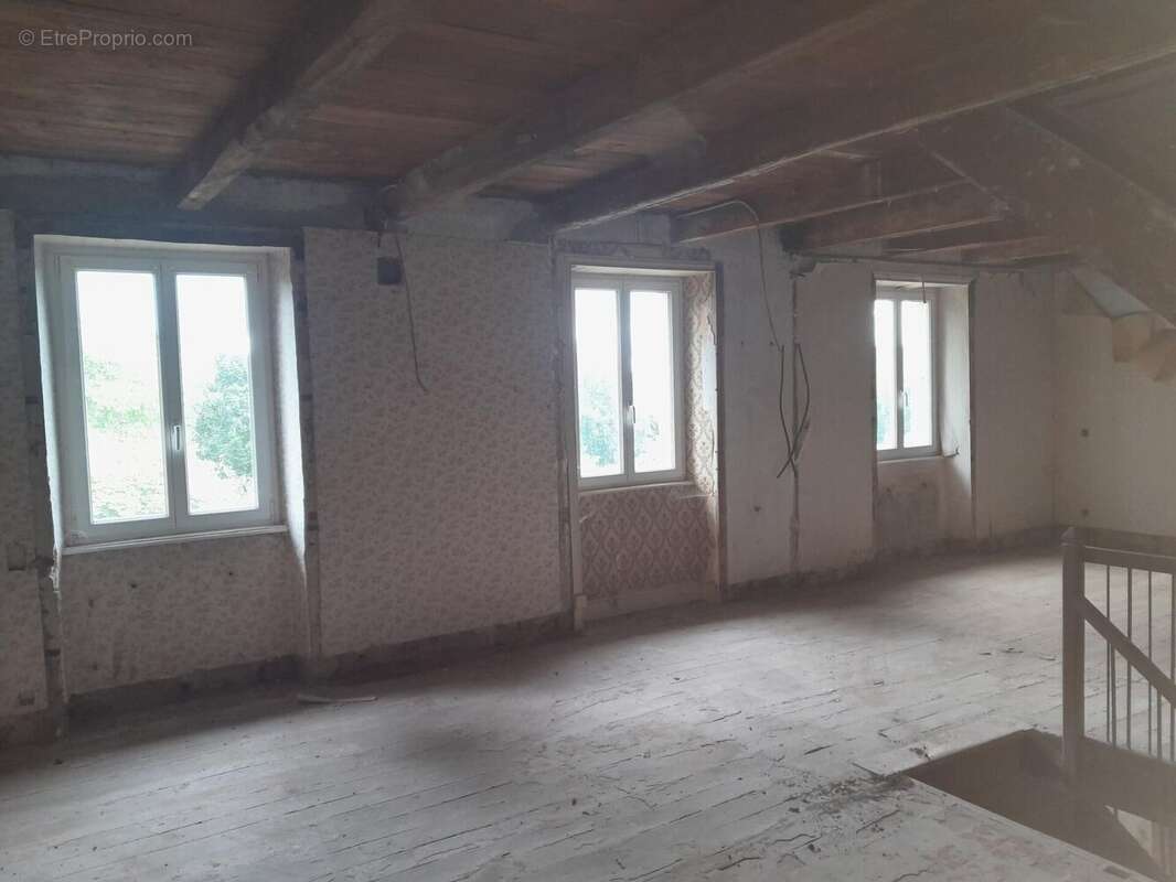 Maison 120 m² à Ladinhac  - photo 7