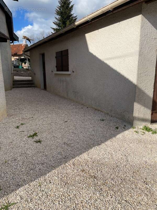 Maison à LAMARCHE-SUR-SAONE