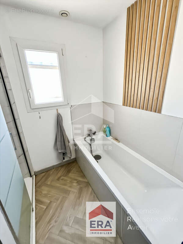 Maison à SAINT-JEAN-LASSEILLE