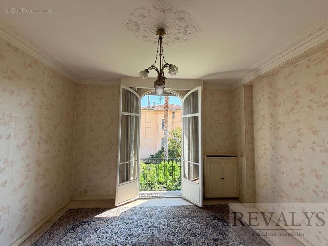 Alpes-maritimes (06)  nice valrose  vente hôtel particulier - photo 2