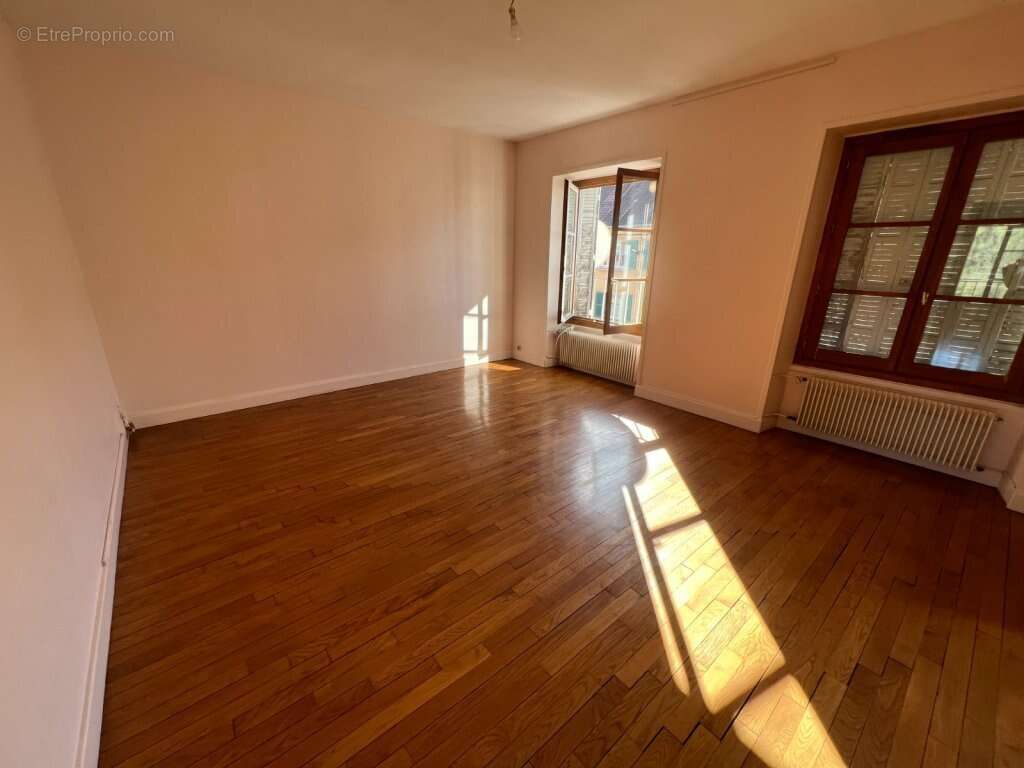 Appartement à LE CREUSOT