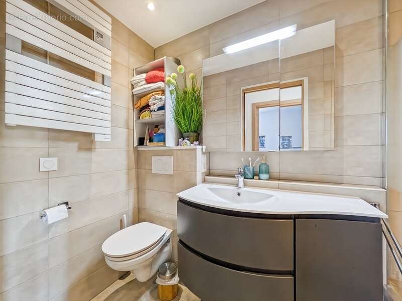 Appartement à CONTAMINE-SUR-ARVE