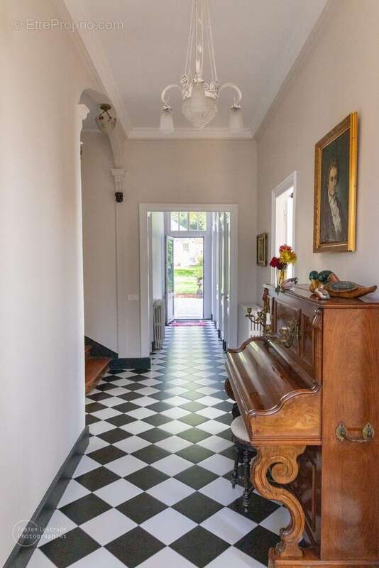 Couloir - Maison à PONT-L&#039;EVEQUE