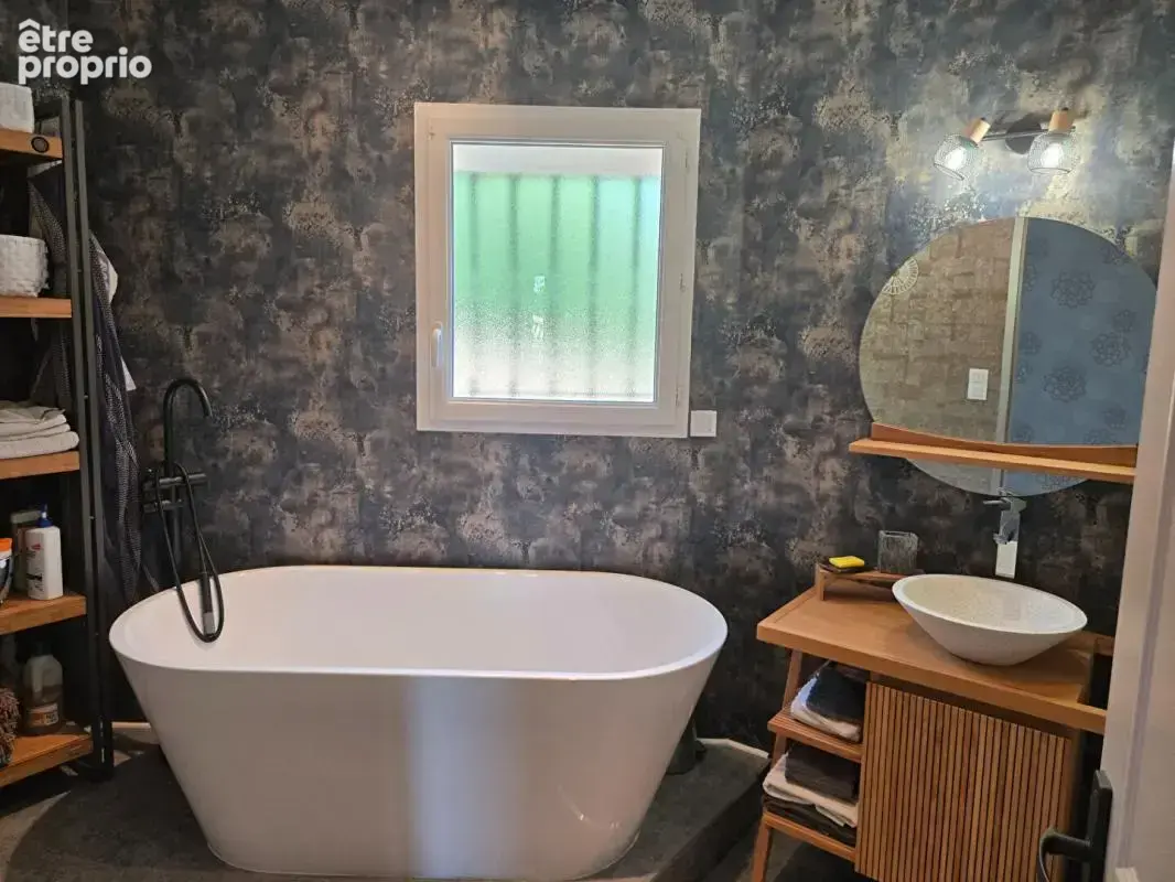 Villa avec piscine, dans un cadre résidentiel prisé - photo 7