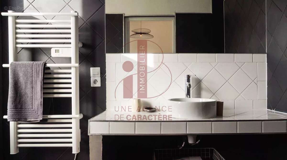 Maison à FONTAINEBLEAU