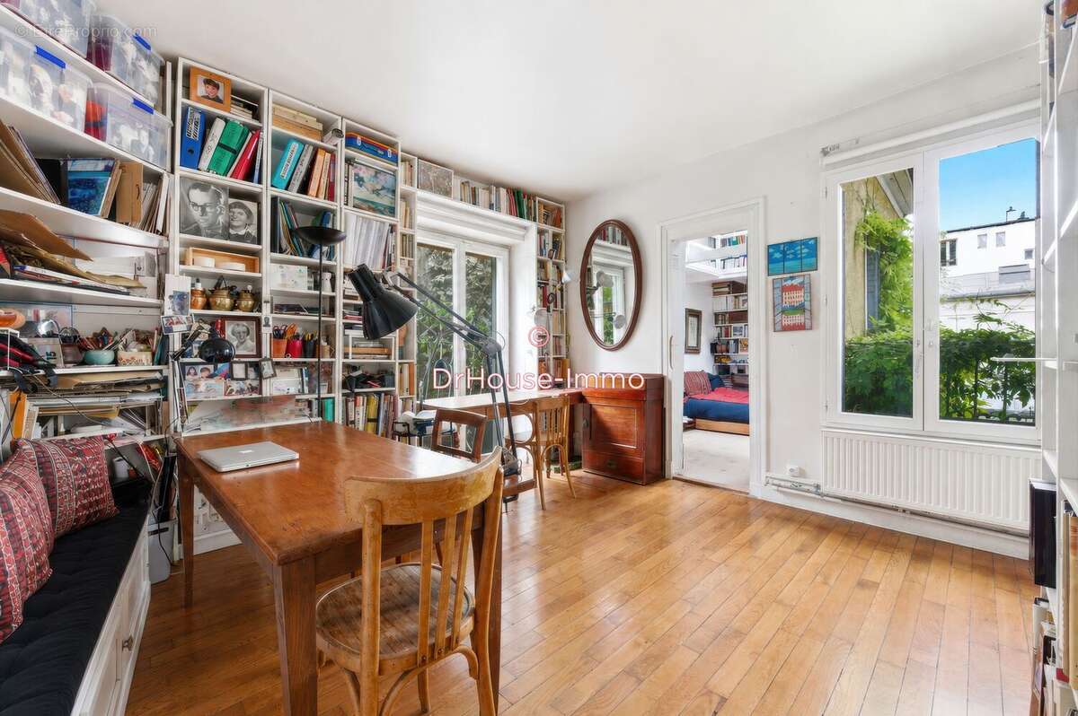 Maison à PARIS-19E