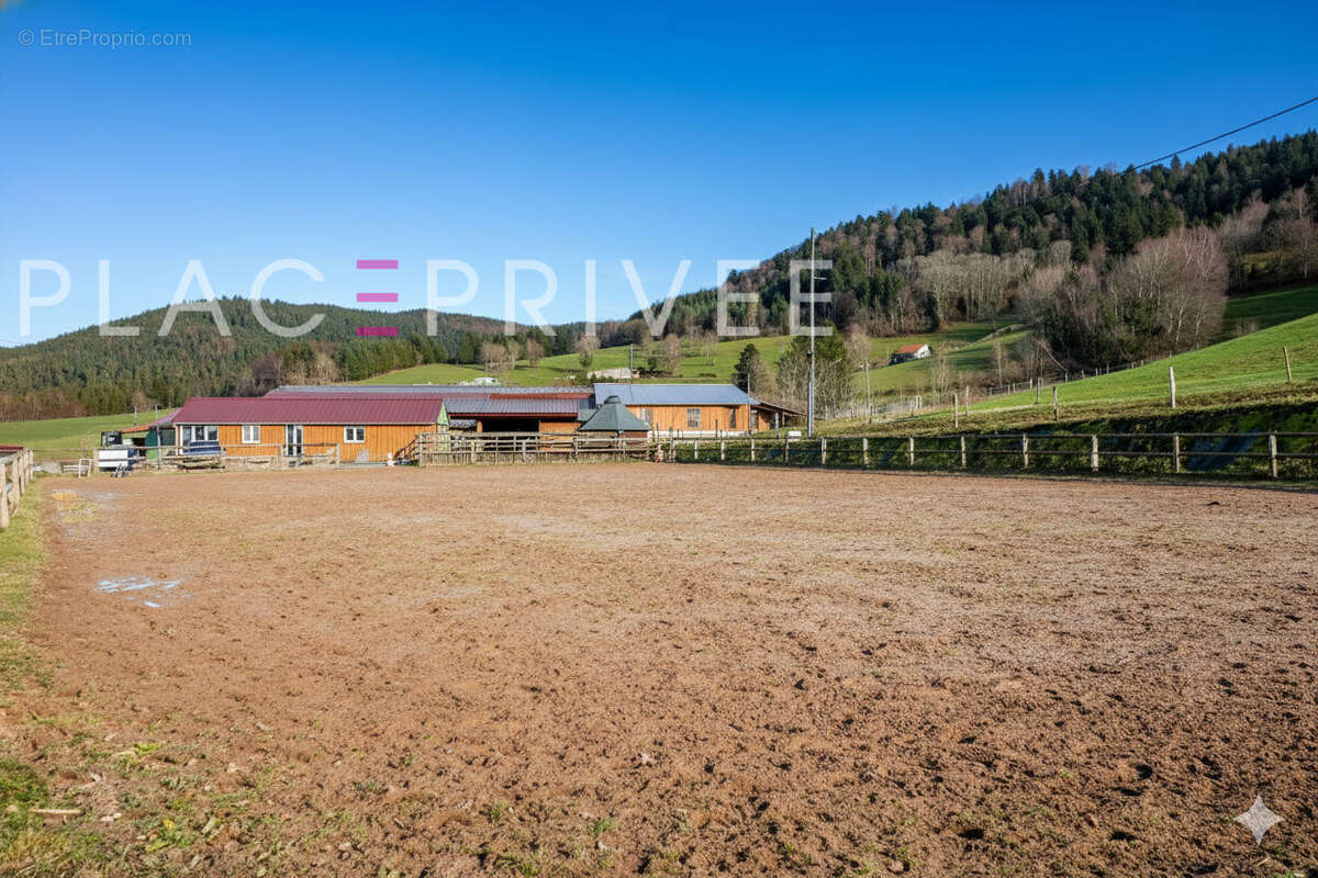 Maison à GEMAINGOUTTE