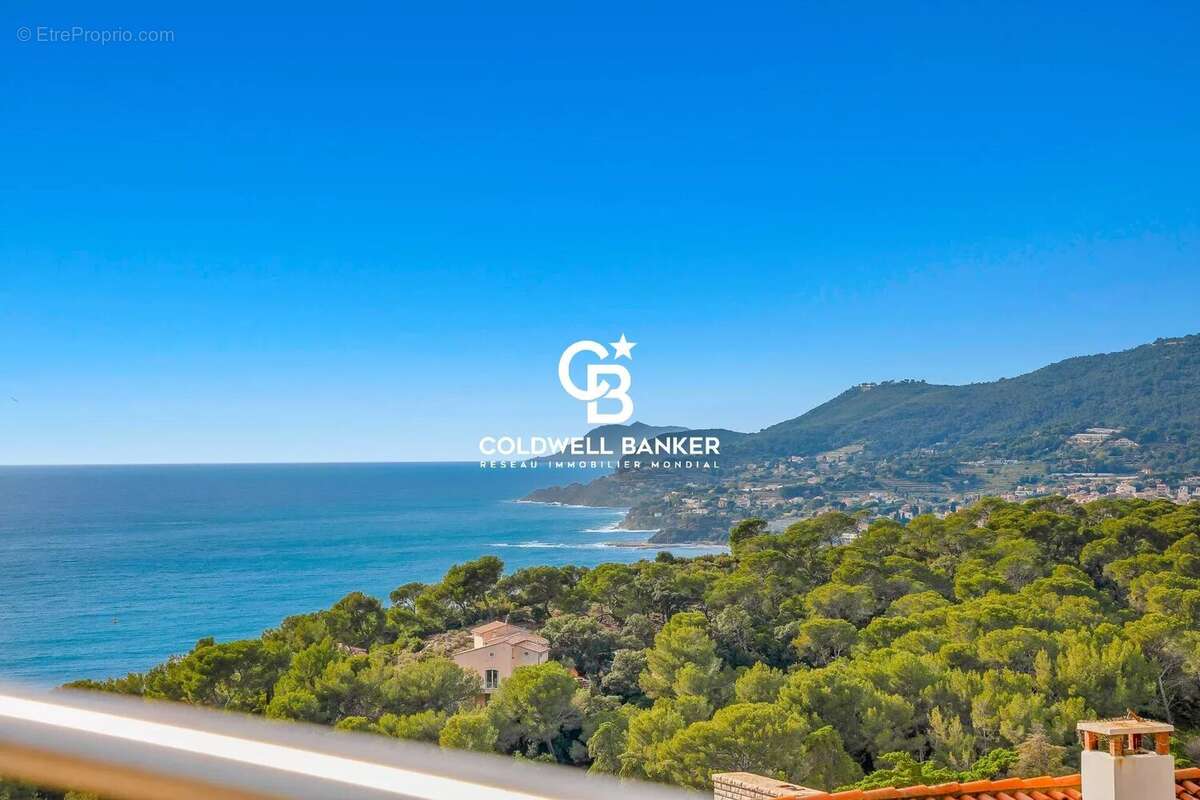 Maison à CARQUEIRANNE