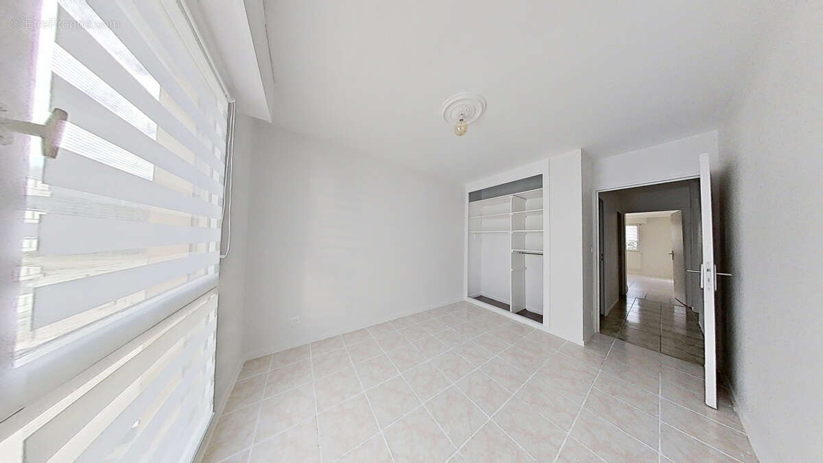 Appartement à LYON-9E