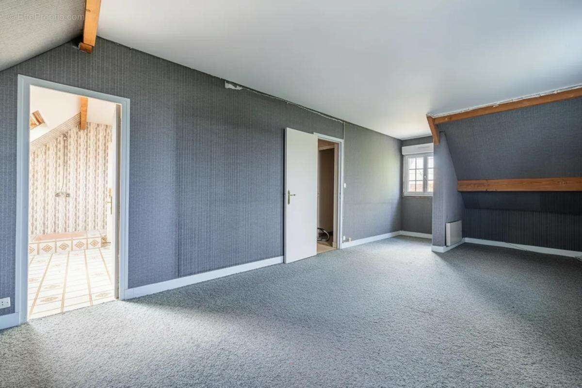 Maison Familiale de 6 pièces 140 m² et jardin de 1000 m2 ! - photo 11