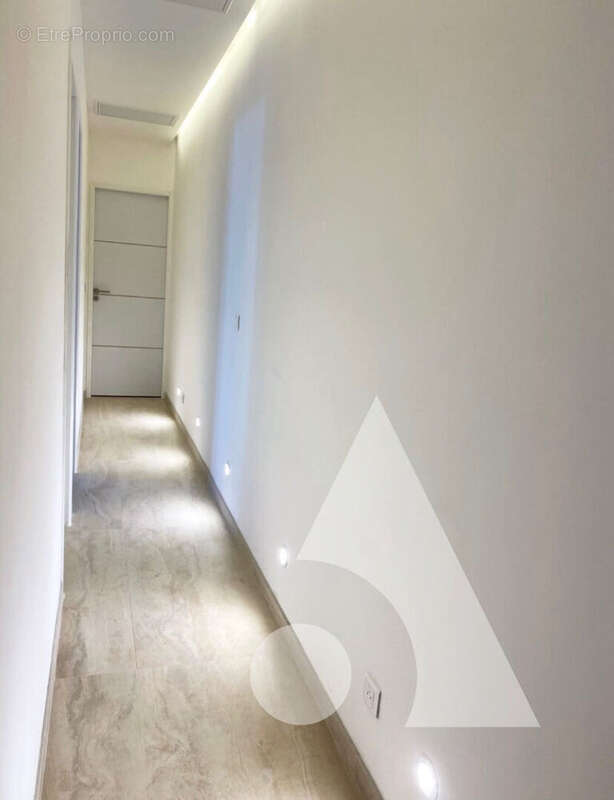 Maison à LE CASTELLET