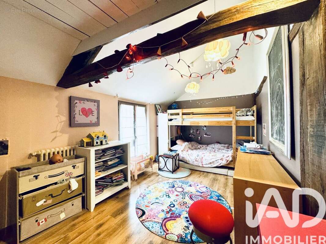 Maison 121 m² à Le Tremblay-Sur-Mauldre  - photo 9