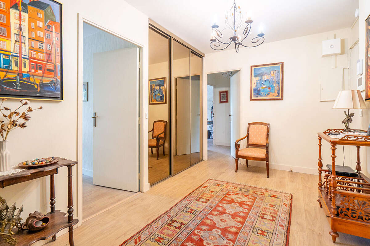 Appartement à BORDEAUX