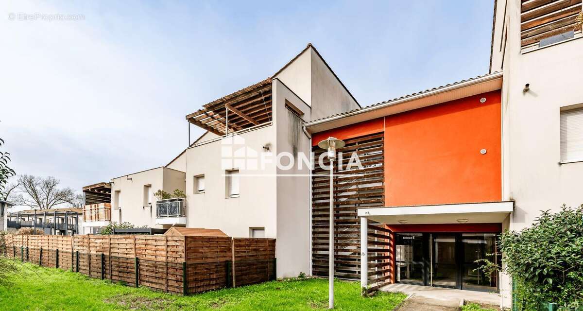 Appartement à CADAUJAC