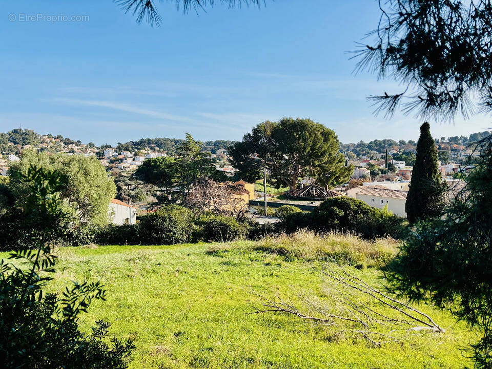 Terrain à LA SEYNE-SUR-MER