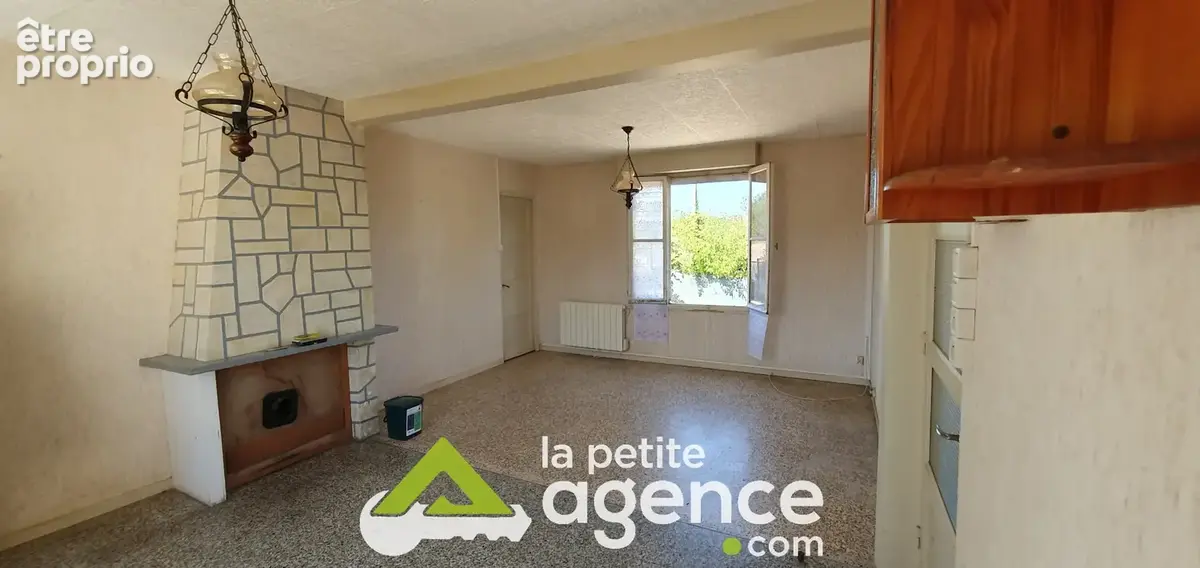 Maison 88 m2 à rénover avec beau terrain - photo 2
