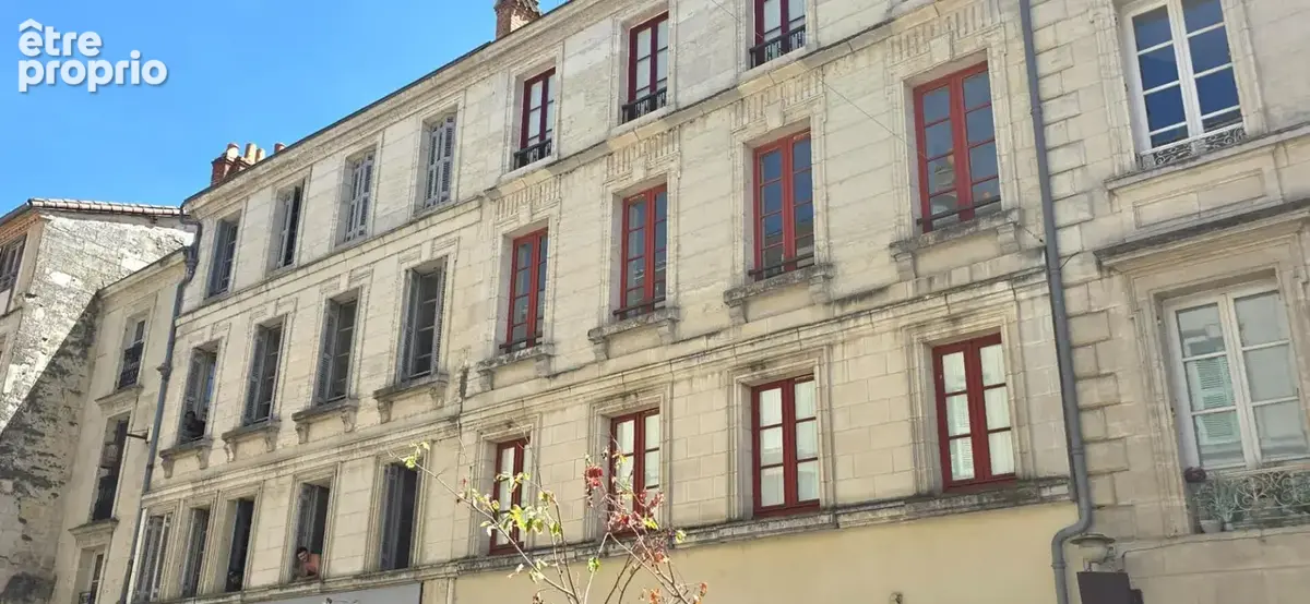 Appartement T3, résidence sécurisée avec ascenseur et cave privative - photo 2