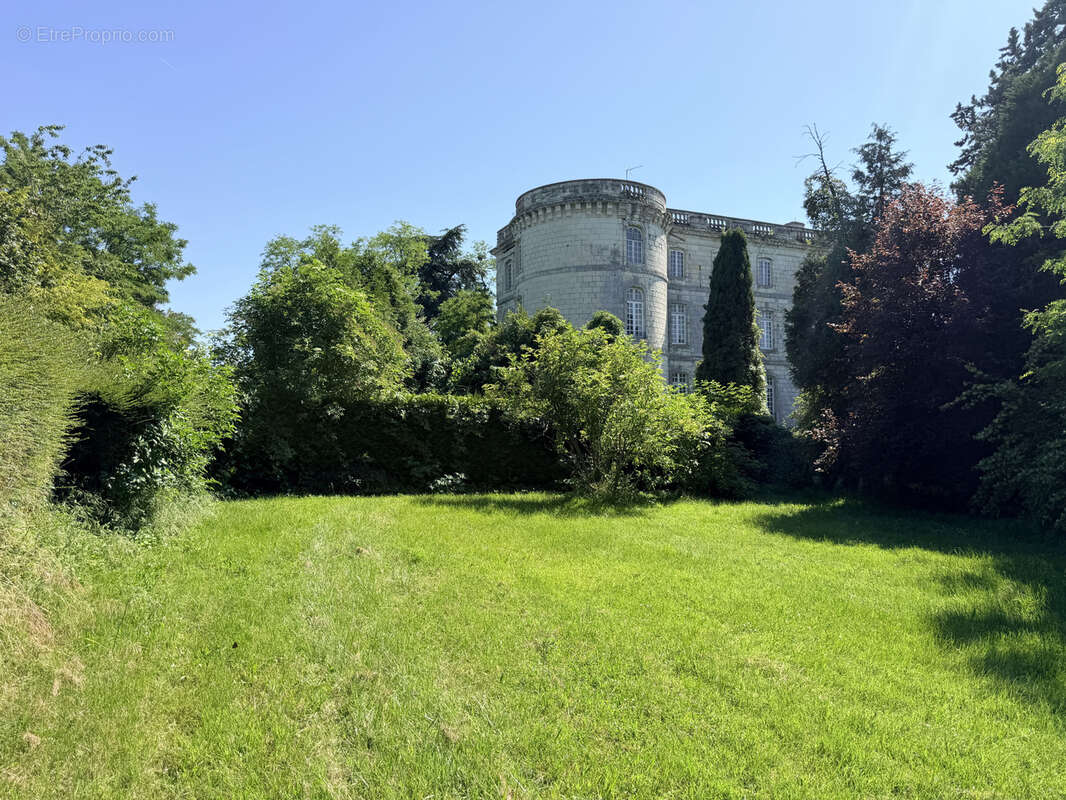 Maison à CHATELLERAULT