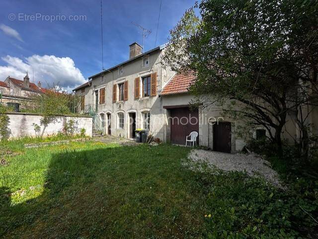 Maison à RECEY-SUR-OURCE