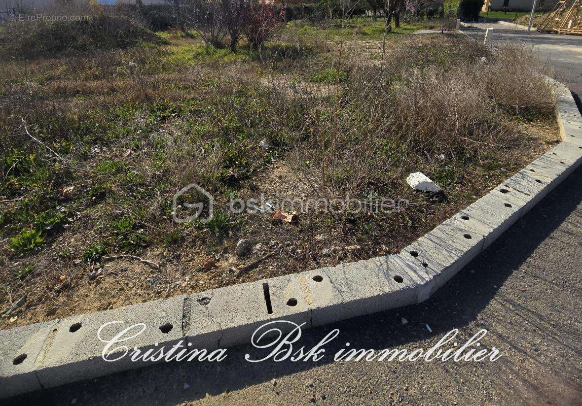 Terrain à LA BRILLANNE