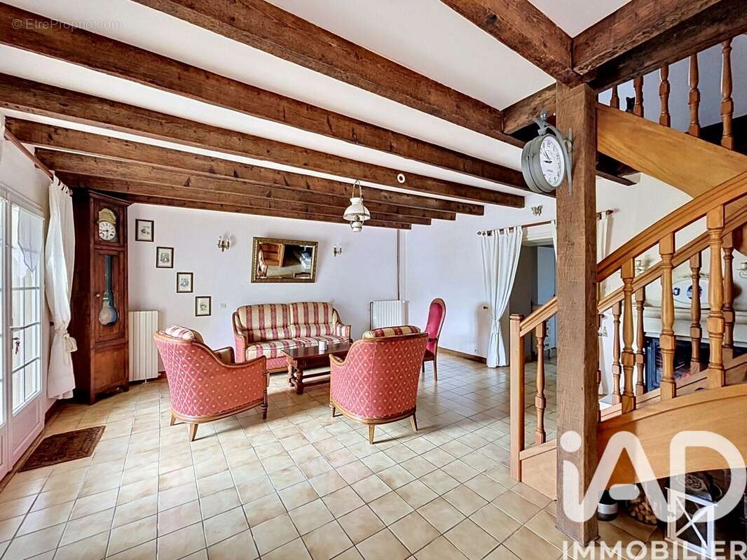 Photo 5 - Maison à DINGE