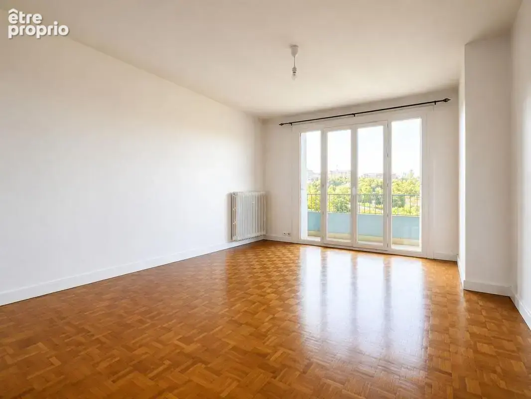 Appartement T3 dernier étage, traversant avec vue imprenable - photo 3