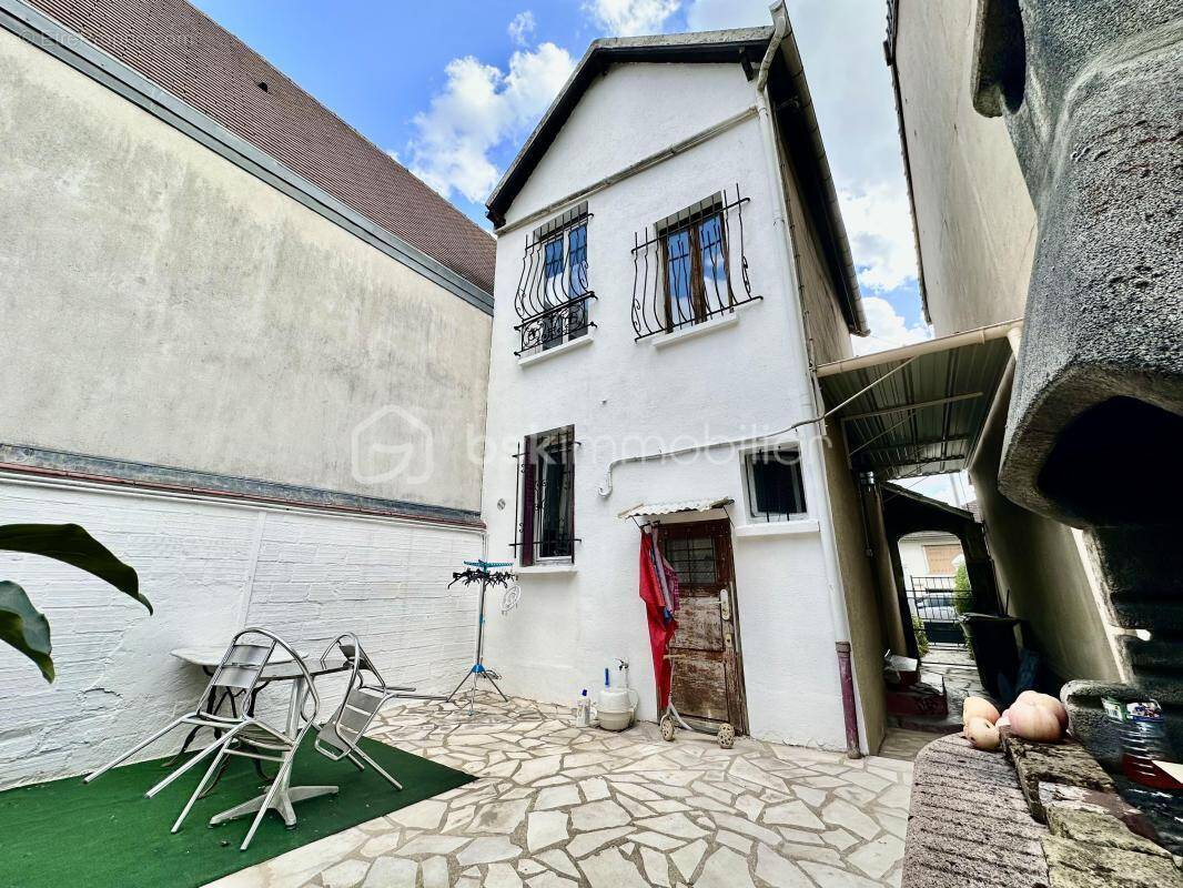 Maison à LE BOURGET