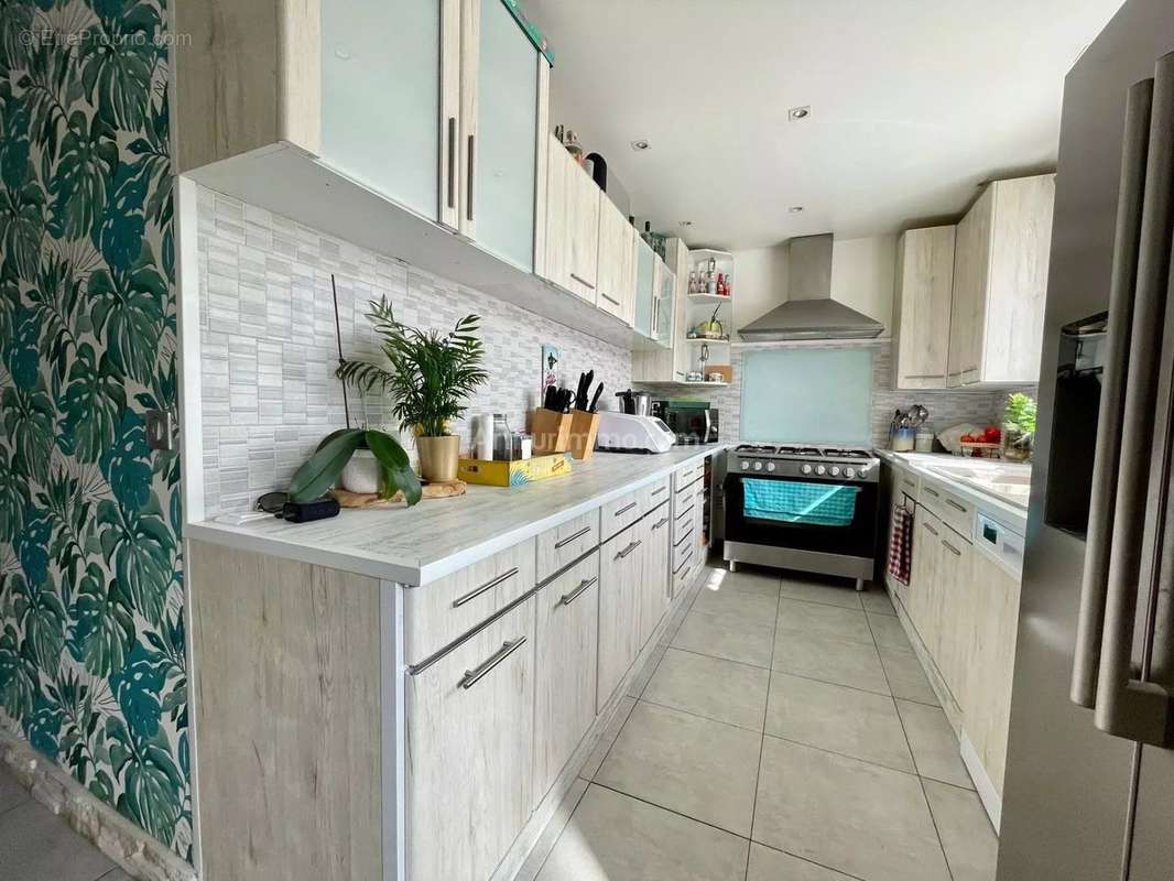 Maison à CIRES-LES-MELLO