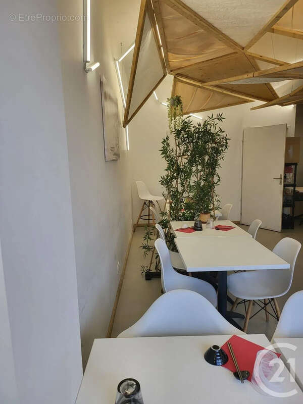 Autre à DECINES-CHARPIEU