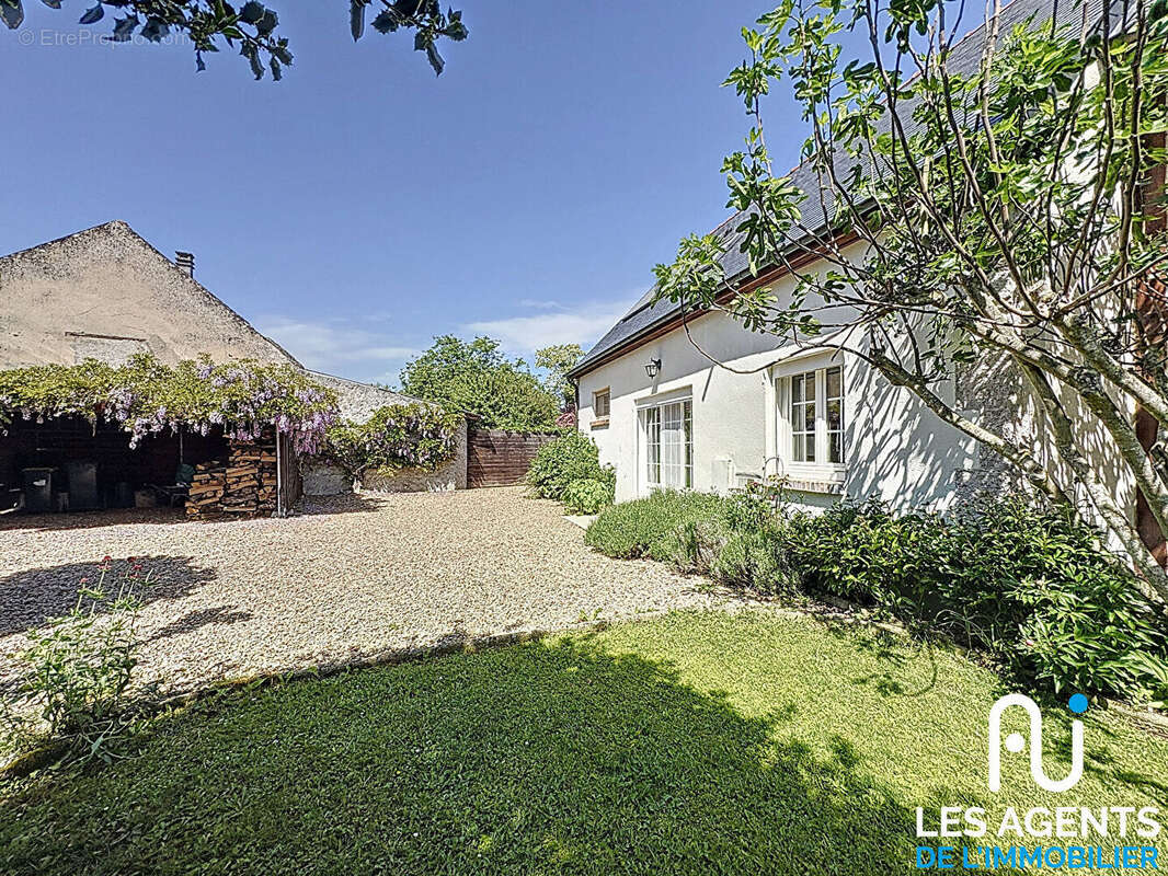 Maison à HUISSEAU-SUR-MAUVES