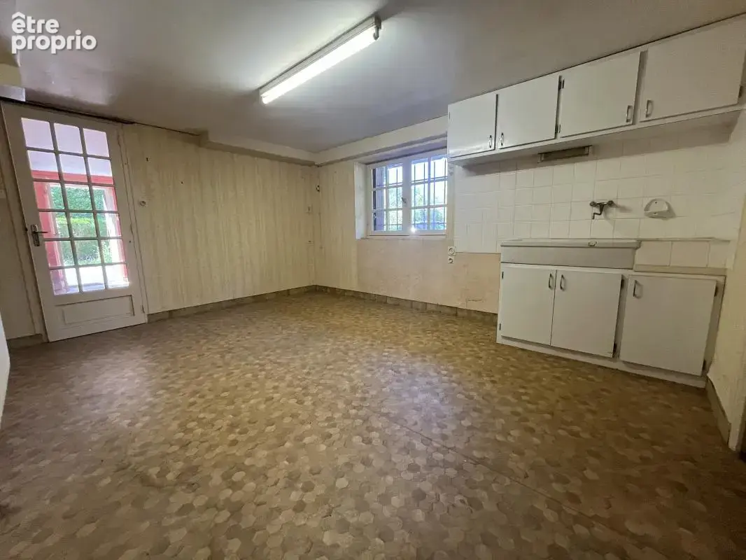 Maison 7 pièces 140 m² à vendre à Chabanais (16150) - photo 14