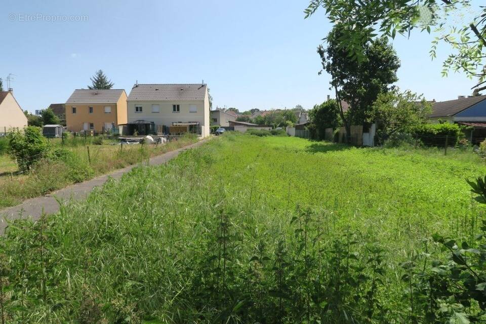 Terrain à ERAGNY