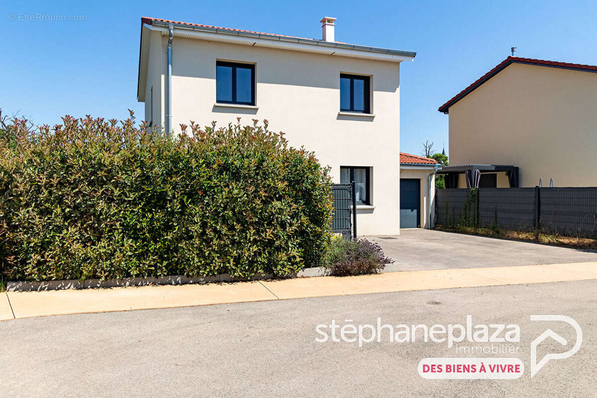 Maison individuelle de 2021 à AMBERIEUX-EN-DOMBES : 110m², 3 chambres + espace bureau/jeux, garage et terrain - photo 16