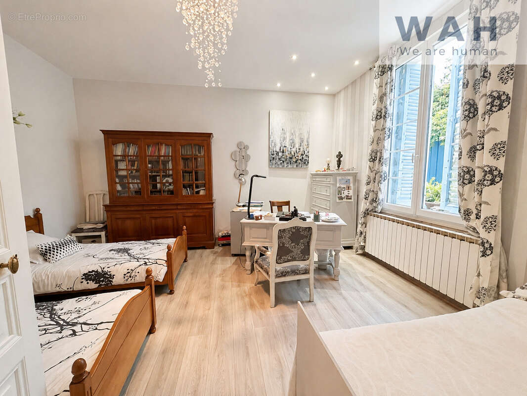 Vente maison familiale de caractère   lunel (34400) - photo 14