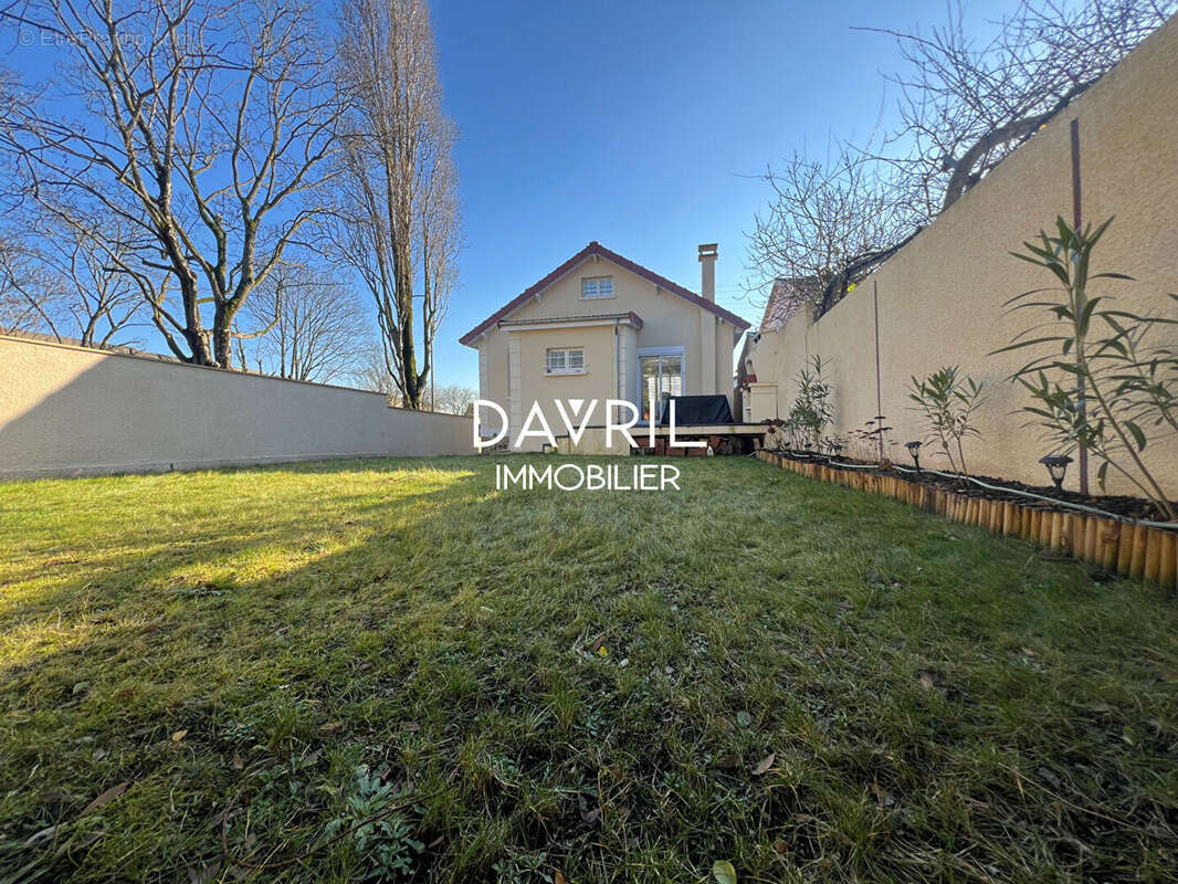 Maison à CONFLANS-SAINTE-HONORINE