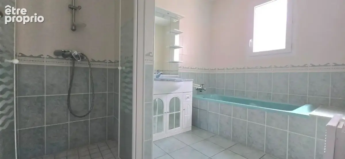 Maison individuelle de type 5, sur un terrain de 496 m² - photo 12