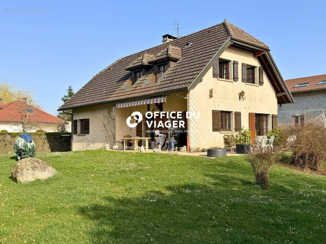 Maison à DIVONNE-LES-BAINS