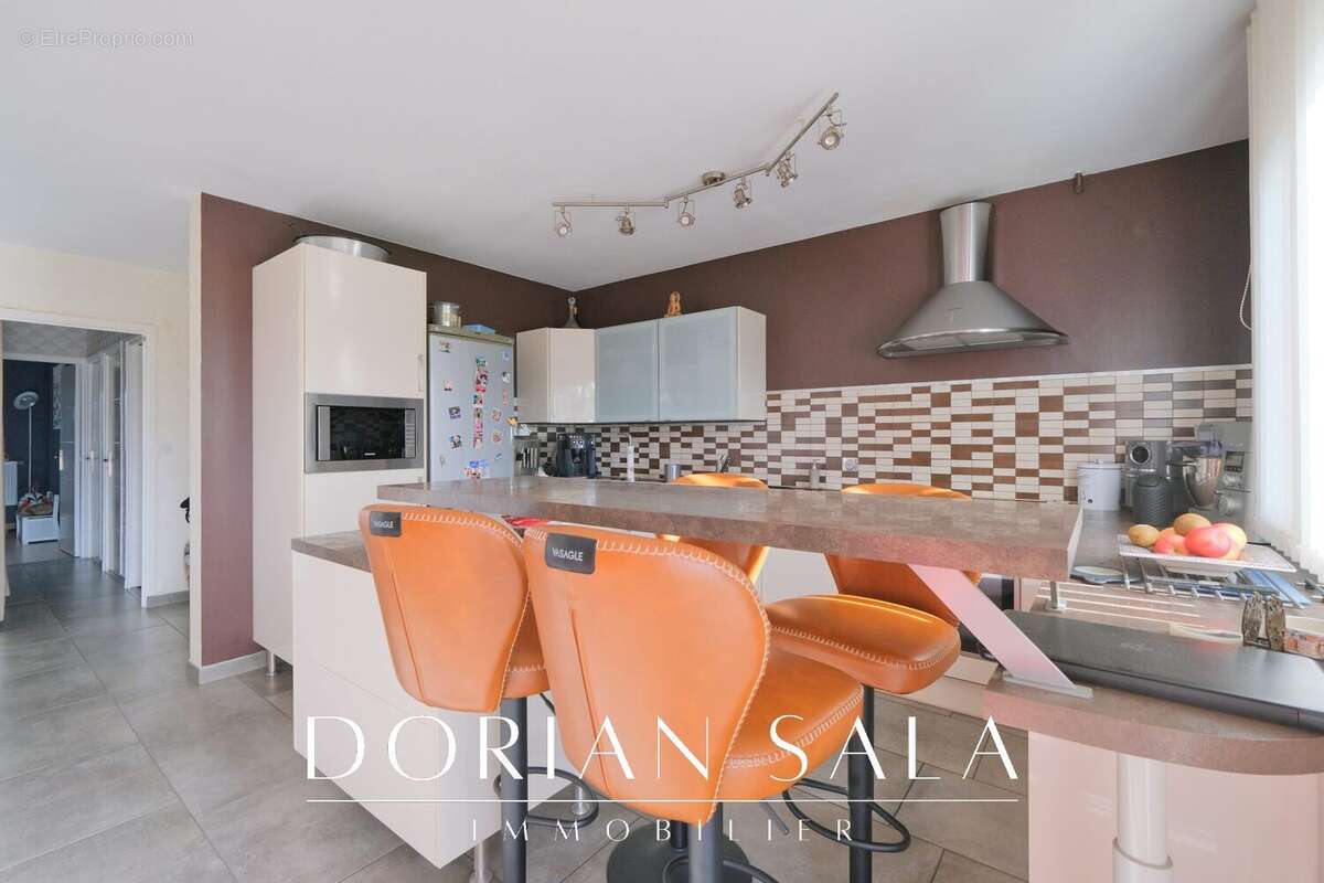 Appartement à MARSEILLE-10E