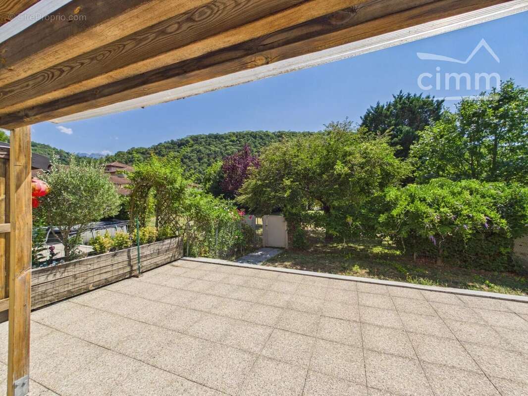 Très beau T2 + terrasse et jardin de 90 m² - photo 11